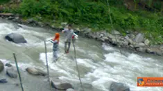 Citizen6, Pidie Jaya: Jembatan ini merupakan salah satu akses bagi warga menuju ke sawah dan ke gunung.( Pengirim : Agus Setyadi)