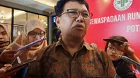 Direktur RSPI Sulianti Saroso Mohammad Syahril berbicara dalam jumpa pers PERSI dan Lifebuoy di Jakarta, Jumat, 13 Maret 2020. (Liputan6.com/Dinny Mutiah)