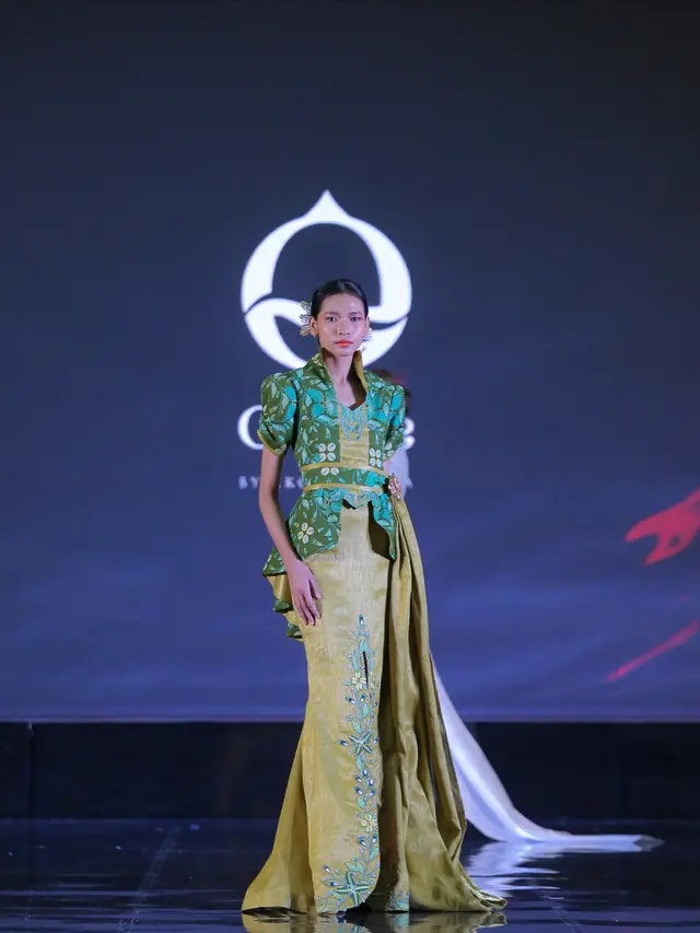 Elegansi Kebaya Kombinasi Batik Taliabu dari Olanye by Eko Tjandra, Terinspirasi dari Napoleon Bonaparte