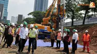 Ngebor Tiang Pancang, Jokowi Resmikan Pembangunan Monorel