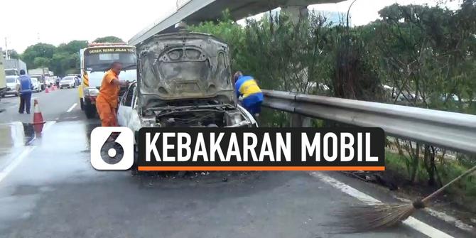 VIDEO: Kebakaran Mobil di Jalan Tol Jagorawi