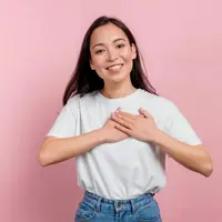 Menyayangi kesehatan tubuh dengan mencegahnya dari berbagai penyakit, termasuk kanker payudara (Foto dok : Freepik/freepik).