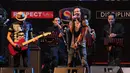 Penampilan Ipank dan kawan-kawan menyemarakkan Gala Dinner Jelang Bergulirnya Babak 8 Besar Indonesia Super League 2014 di Jakarta, (1/10/2014). (Liputan6.com/Helmi Fithriansyah) 
