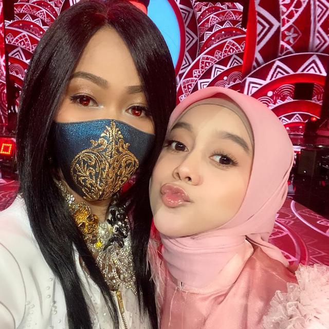 6 Potret Kebersamaan Lesty Kejora dan Inul Daratista, Bak Ibu Kandung