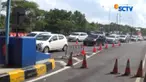 Kendaraan roda empat mulai memadati jembatan Suramadu sisi Bangkalan Jawa Timur. 