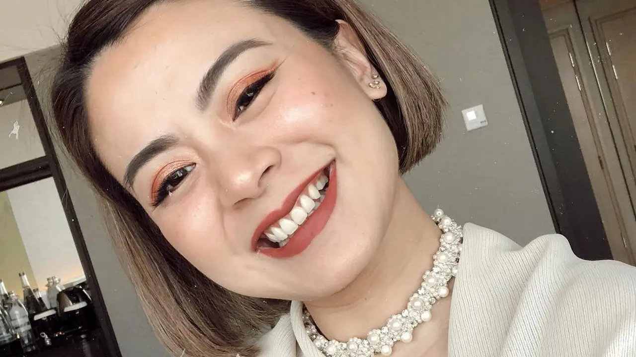 Makeup Andra Alodita