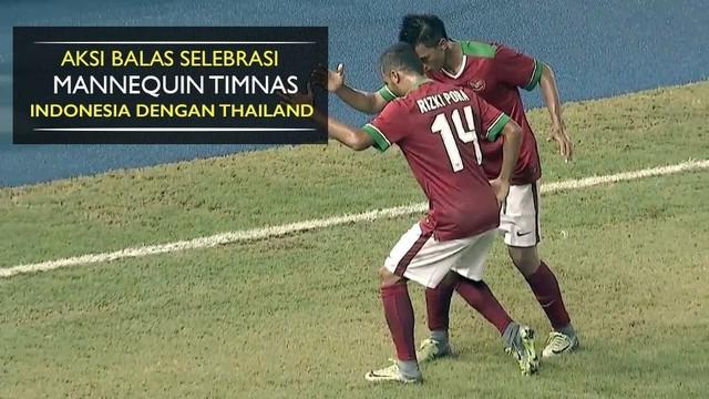 Aksi balas selebrasi Mannequin Challange kala Timnas Indonesia kalah dari Thailand dengan skor akhir 2-4, Sabtu (19/11/2016)