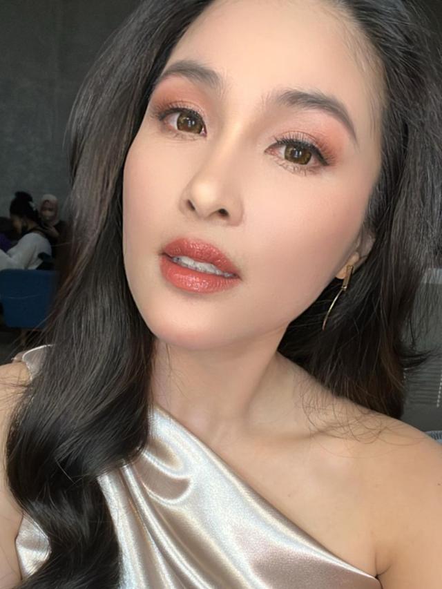 6 Inspirasi Makeup Imlek ala Artis Keturunan Tionghoa, Natasha Wilona hingga Agnez Mo