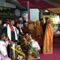 Yayasan Pena dan Pundi Amal Peduli Kasih SCTV-Indosiar menyantuni 1.000 anak yatim (Liputan6.com/ Achmad Sudarno)