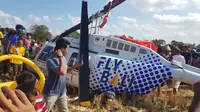 Insiden jatuhnya helikopter yang dioperasikan oleh PT Carpediem Air di Desa Kawo, Pujut, Lombok Tengah, Minggu (14/7/2019). (Dok Kemenhub)