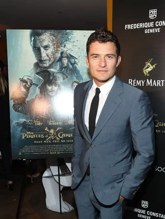 Terlihat dalam sebuah foto di mana Orlando berdiri di antara Mia dan Katy Perry. Saat itu mereka tengah menghadiri acara After Party Met Gala 2016. (AFP/Bintang.com)