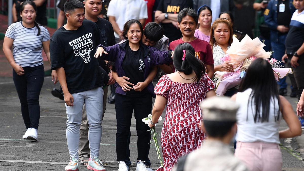 Suka Cita Keluarga Warnai Kembalinya Mary Jane Veloso