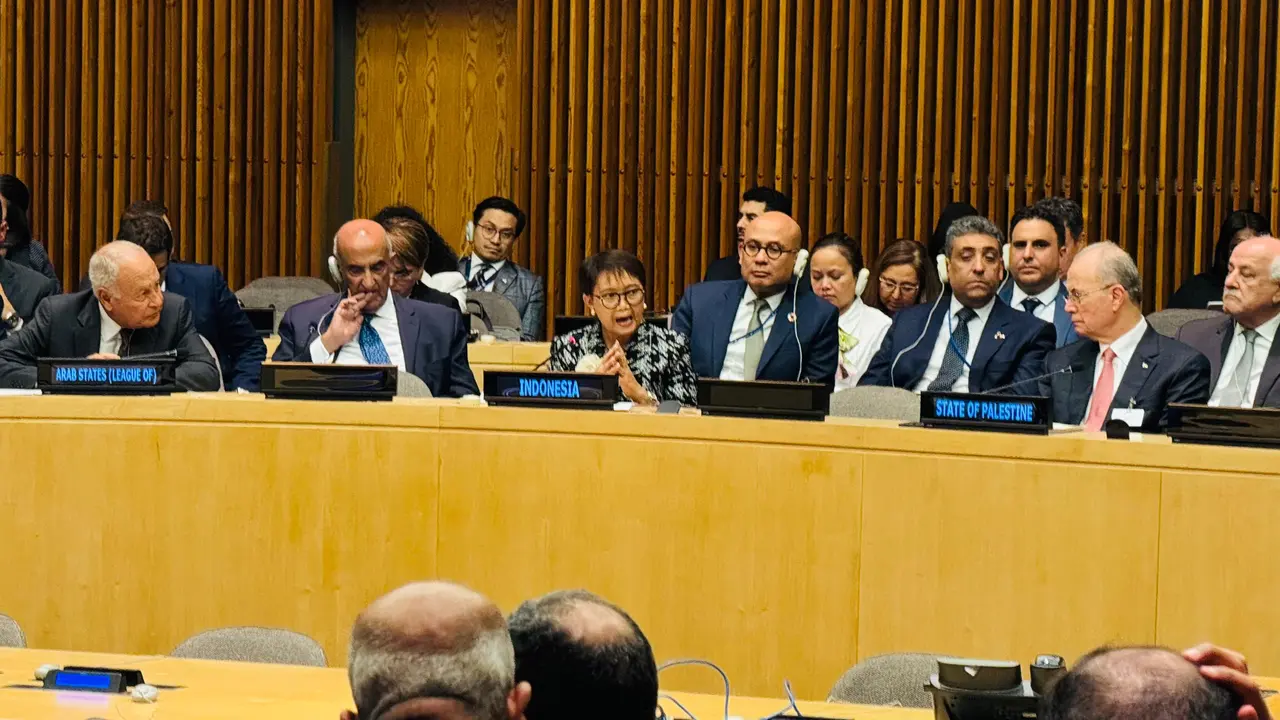 Menteri Luar Negeri Republik Indonesia (Menlu RI) Retno Marsudi dalam pertemuan tingkat Menteri di Sidang Umum Majelis PBB ke-79, New York, AS, Kamis (26/9/2024). (Dok. Kemlu RI)
