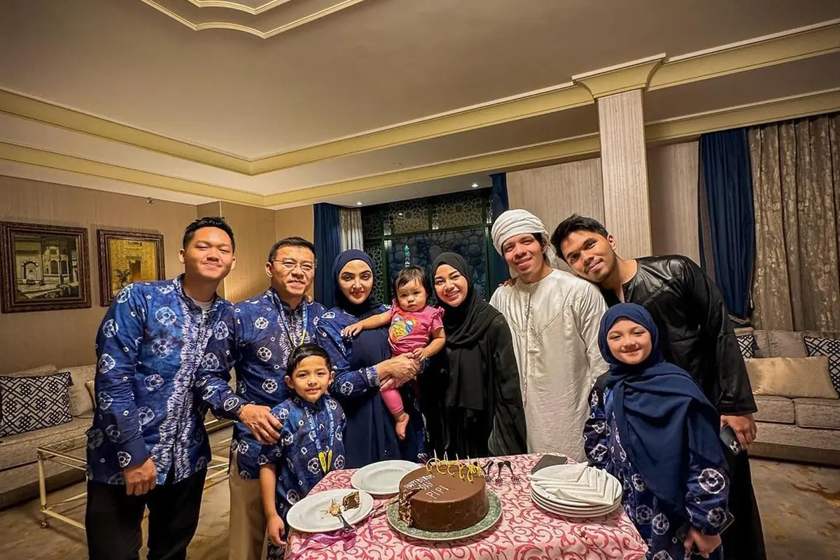Anang Hermansyah rayakan ultah sekaligus umrah bawa rombongan 45 orang (Foto: Instagram ashanty_ash)
