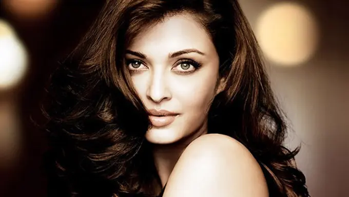 Photo: Copyright media1.santabanta.com/Model Aishwarya Rai