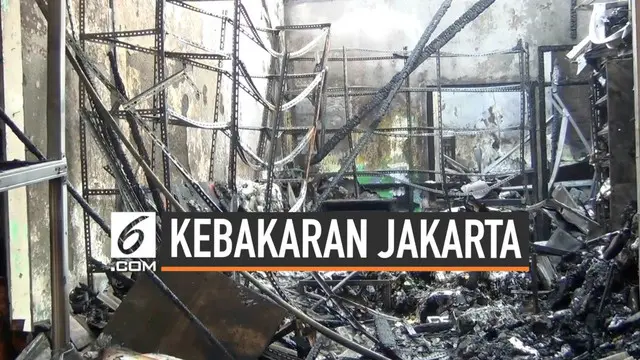 Kebakaran terjadi di Cipayung Jakarta Timur. sebuah bengkel dan toko sembako hangus terbakar, 3 pegawai toko sembako tewas dalam peristiwa ini jenazah ketiganya di visum di RS Polri Kramatjati.