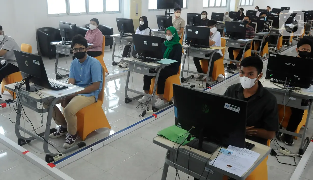 Pada tahun ini, UTBK-SNBT diikuti 803.853 peserta. (merdeka.com/Arie Basuki)