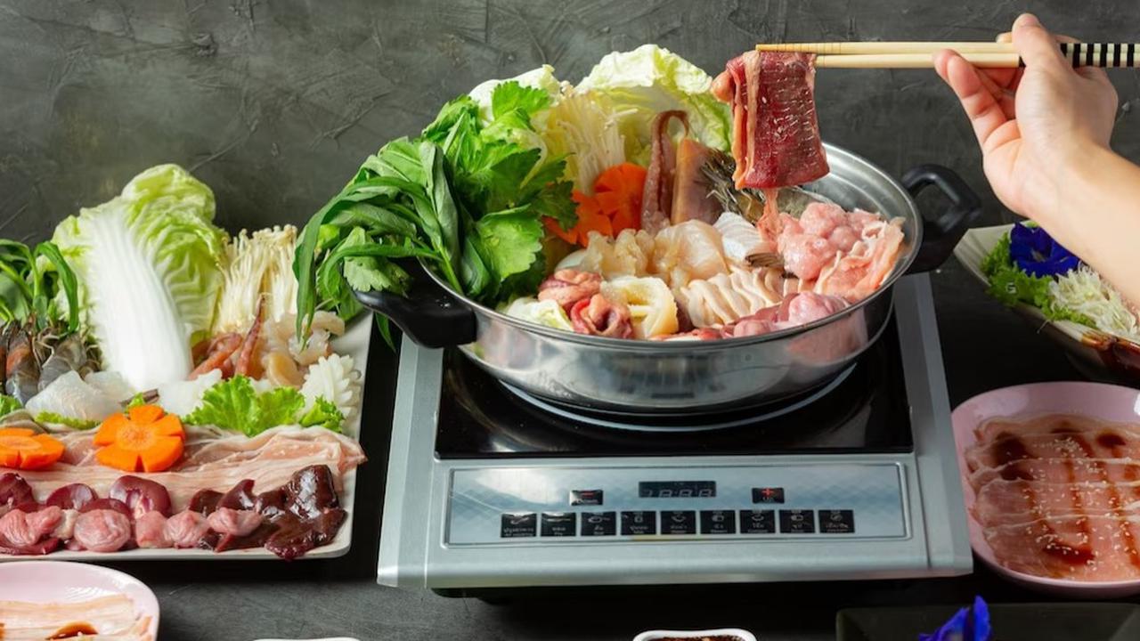 Ilustrasi Bahan yang Diperlukan Saat Membuat Steamboat