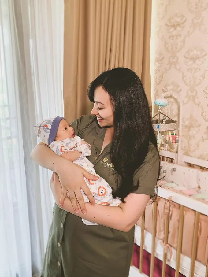 Asmirandah memberikan tanggapan soal nama anaknya