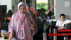 Ekspresi anggota DPRD Kota Malang Heri Pudji Utami usai diperiksa KPK, Jakarta, Jumat (20/4). Heri Pudji diperiksa sebagai saksi untuk tersangka Wakil Ketua DPRD Kota Malang Rahayu Sugiarti. (Merdeka.com/Dwi Narwoko)