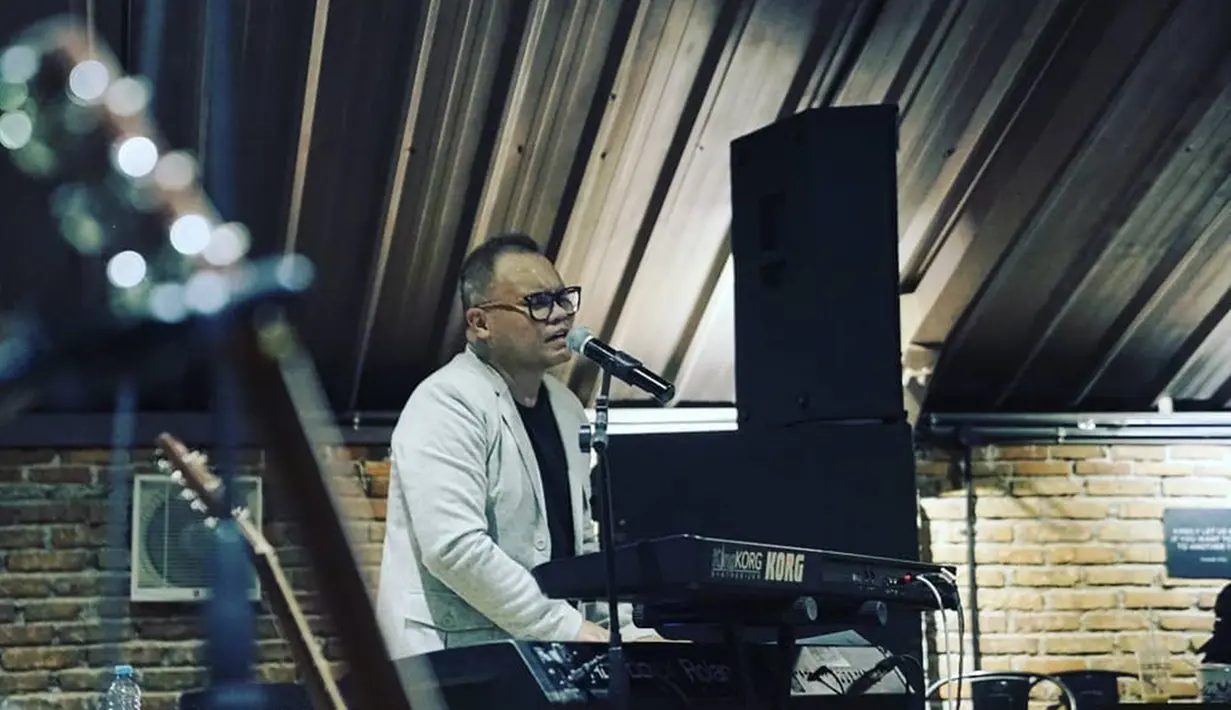 Pada tanggal 20 Februari 2020 mendatang Badai Eks Kerispatih akan menggelar konser tunggal. Namun, sayangnya pada konser tunggal tersebut nampaknya Badai tidak akan mengundang Sammy Simorangkir dan kabaranya ia juga tak mengajak personel dari Kerispatih lainnya. (Liputan6.com/IG/@_.badaithepianoman)