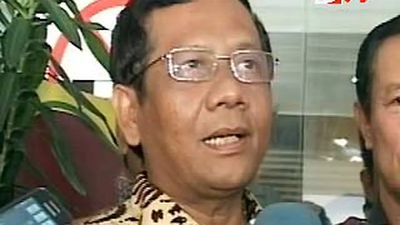 110929cmahfud.jpg