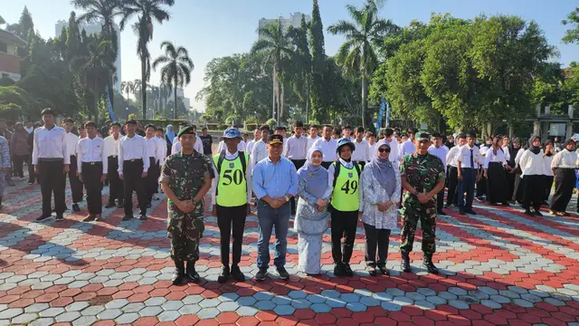 Pemerintah Kota Depok hari ini, telah mengirimkan 90 anak mengikuti pendidikan karakter di Markas Divisi 1 Kostrad, Depok.