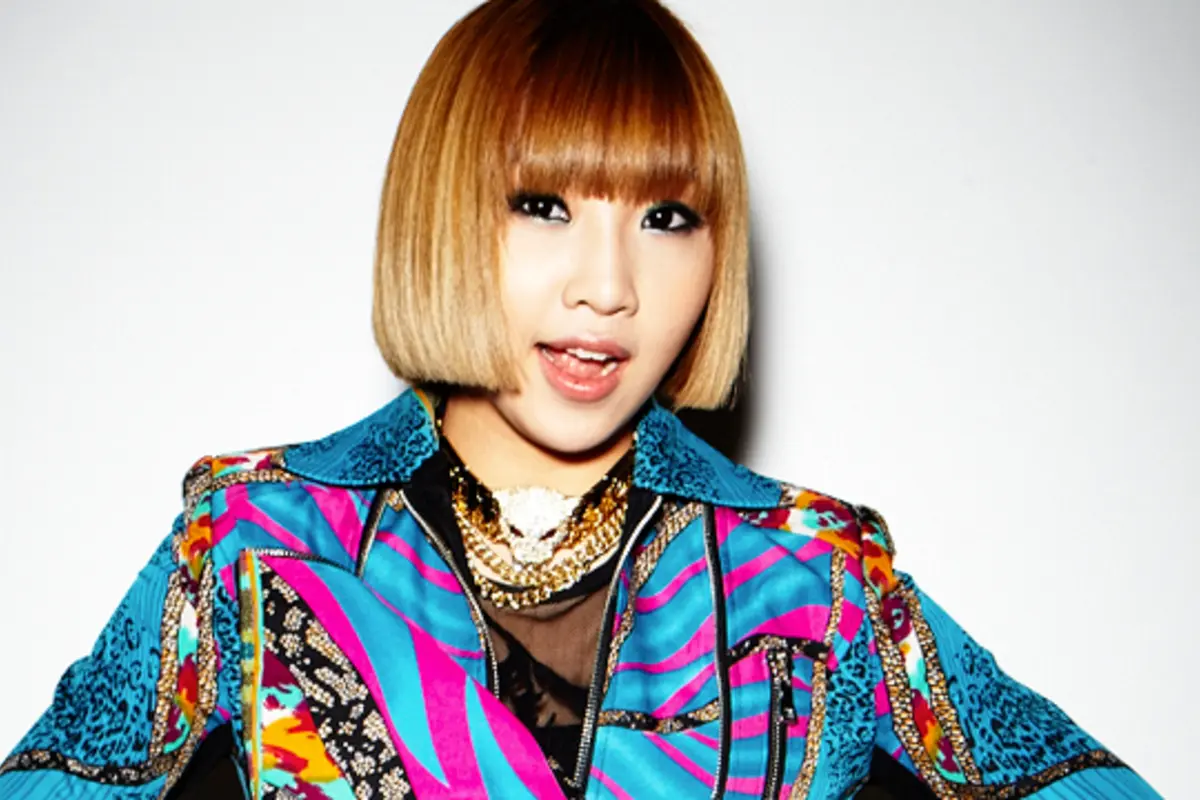 Operasi Plastik Berhasil? Minzy 2NE1 Nyaris Tak Dikenali