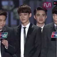 Siapa saja yang berhasil menuai kemenangan di MAMA 2015? Simak daftar lengkap pemenangnya berikut ini.