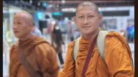 Para Biksu Thailand Pulang ke Negaranya Usai Rayaka Waisak, Ternyata Tidak Jalan Kaki Lagi.&nbsp; foto: TikTok @nuengn11