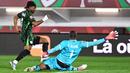Ademola Lookman menjadi pembuka keran gol Nigeria. Lookman sukses menjebol gawang Mozambik pada menit ke-20. (AFP/Sebastien Bozon)