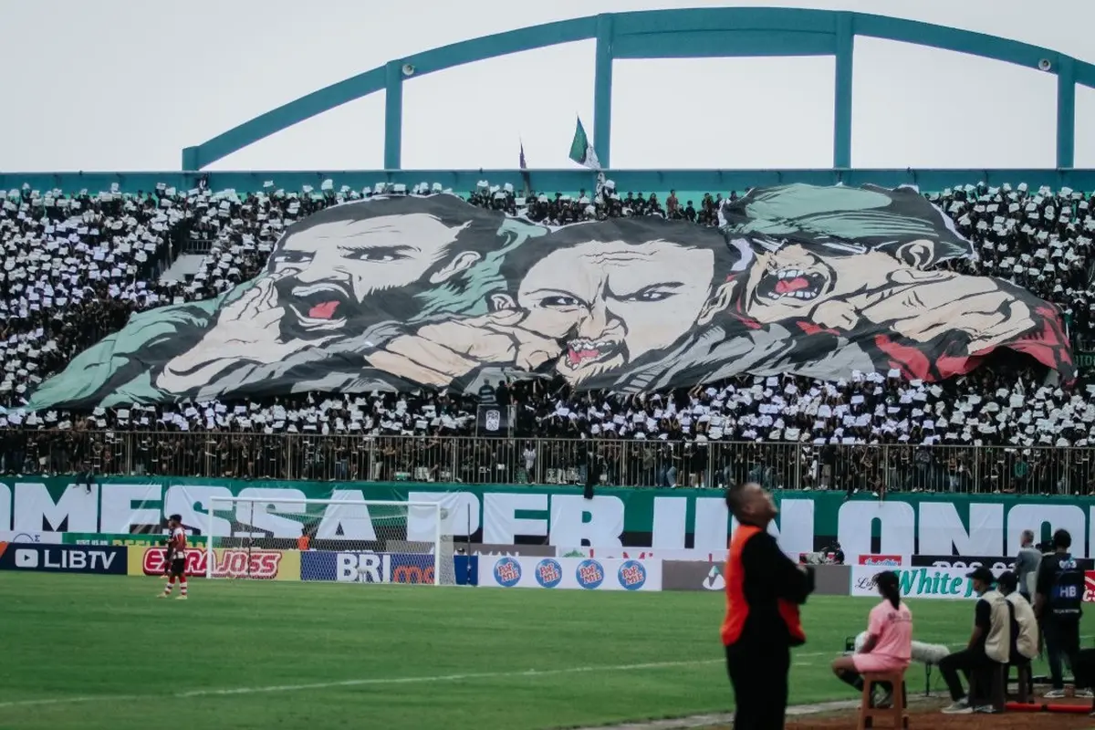 FOTO Koreografi Brigata Curva Sud