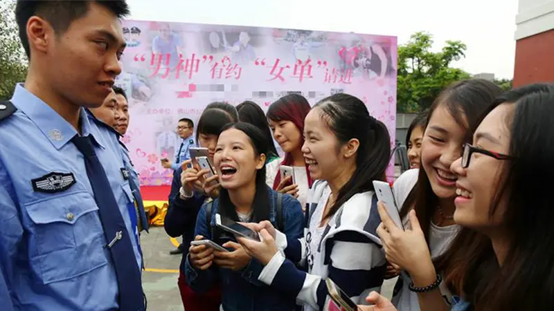 Kode QR Bantu Para Jomblo di China Temukan Cintanya