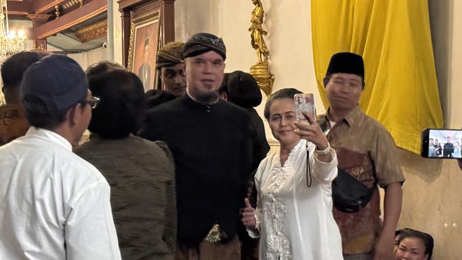 Ahmad Dhani Tegaskan Statusnya di Keraton Solo Saat Peringatan 40 Hari Wafatnya Pakubuwono XIII