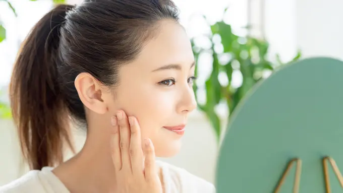 Jangan Asal Pakai, Pemilik Kulit Sensitif Wajib Hindari 4 Kandungan Skincare Ini