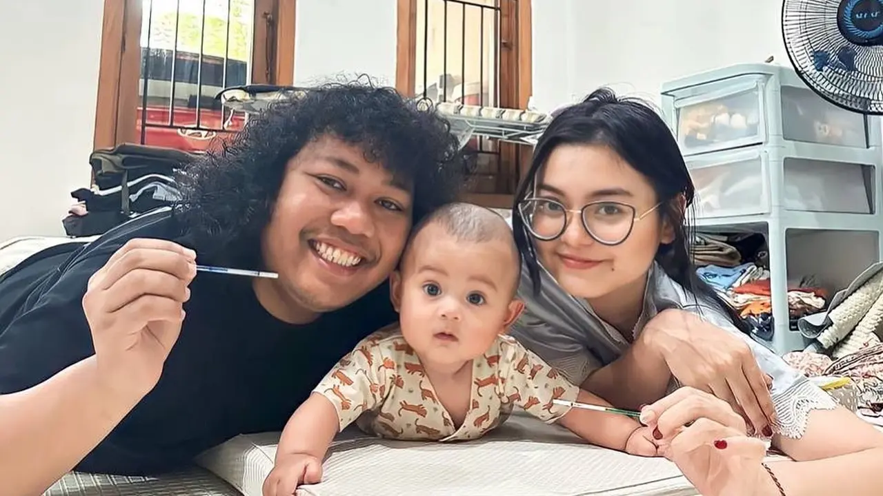 Cesen hapus foto Marshel Widianto di media sosial setelah umumkan kabar kehamilan kedua