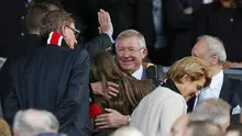 KRITIK - Sir Alex Ferguson melancarkan kritikan kepada pelatih Arsenal, Arsene Wenger. (ESPN)