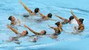Tim renang indah Indonesia beraksi di nomor Team Technical & Free Routine SEA Games 2015. (Bola.com/Arief Bagus)