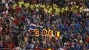 Pendukung Thailand saat final sepak bola antara Thailnad U-23 melawan Myanmar U-23. (Bola.com/Arief Bagus)