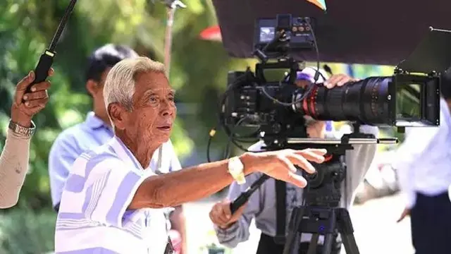 Chalong Pakdeevijit sutrada asal thailand yang berusia 91 tahun, menjadikannya sutradara tertua di dunia. (Source: upi.com)