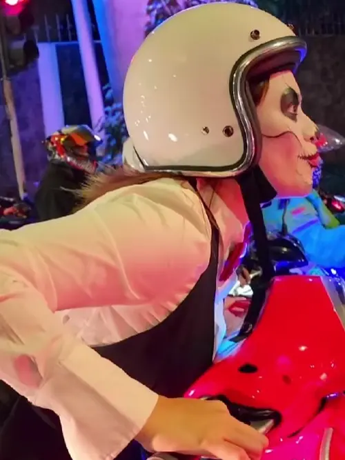 Nathalie Holscher Dicap Pecicilan Gegara Pamer Momen Ngebut di Jalanan  Pakai Motor, Netizen: Ingat Adzam, Bun - ShowBiz Liputan6.com