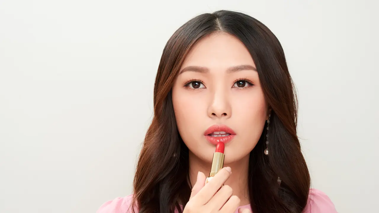 Lipstik Merah