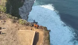 WNA Rusia Hilang di Bali, Motor dan Helm Ditemukan di Tebing
