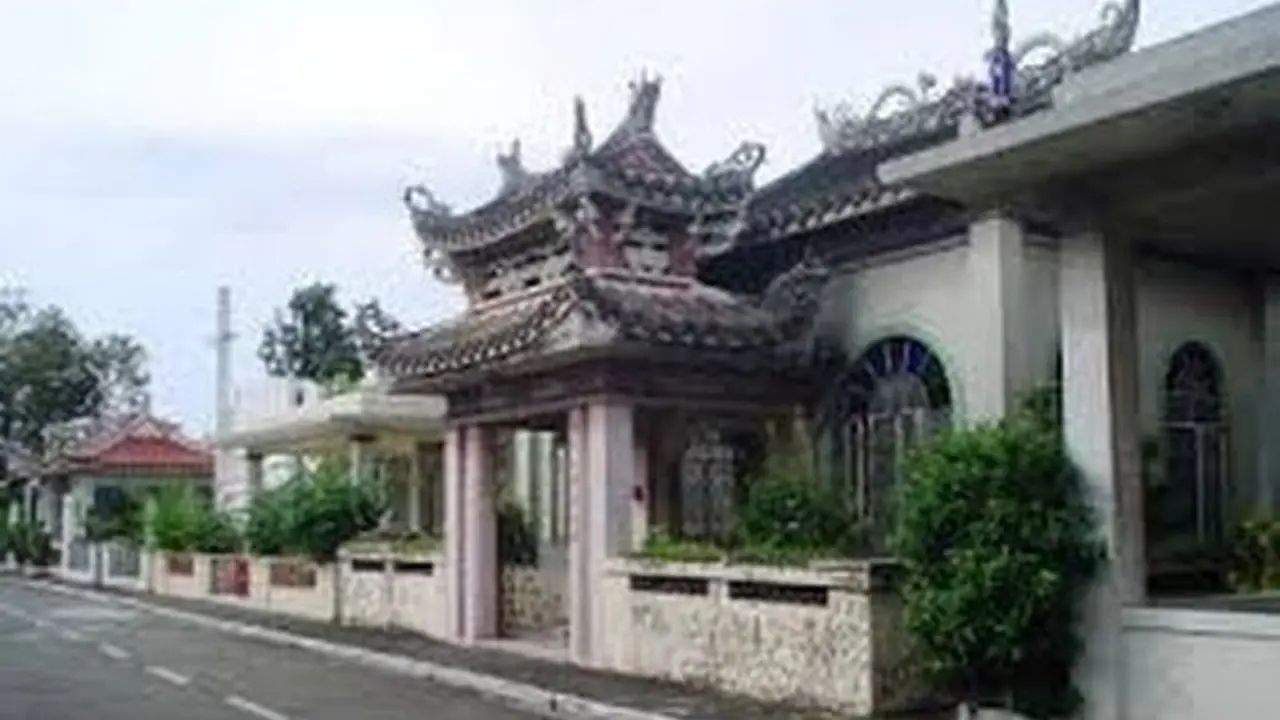 Maukah Kamu Dapat Rumah Gratis di Komplek Elit Ini? Yakin Mau?