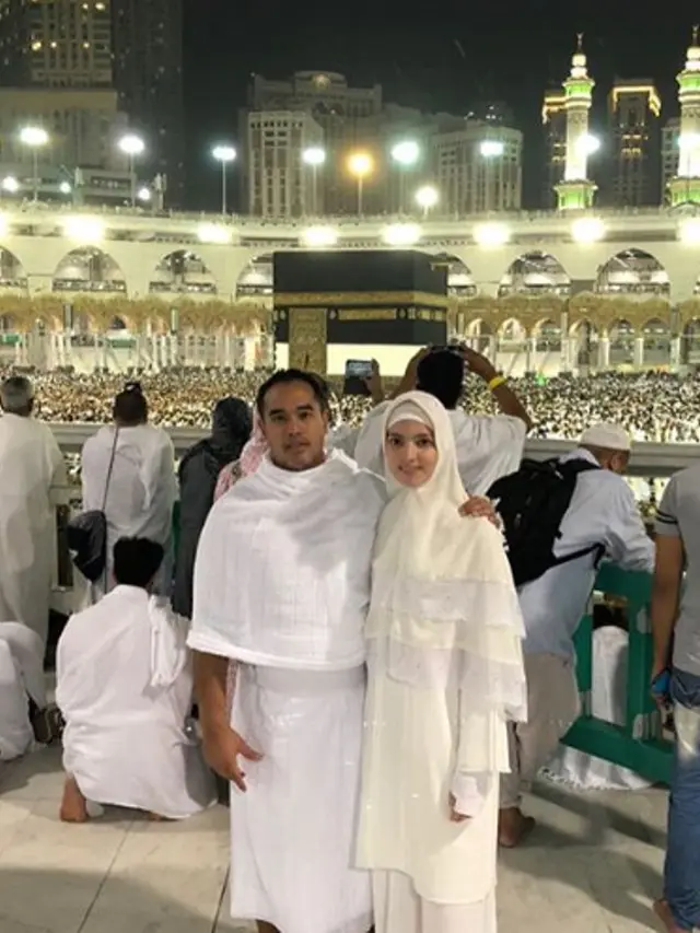 [Bintang] Nia Ramadhani dan Ardi Bakrie