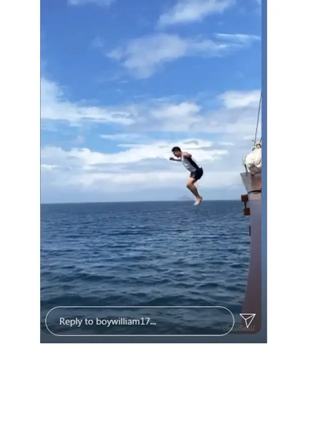 6 Potret Liburan Boy William di Labuan Bajo, Nikmati Hari Tanpa Media Sosial