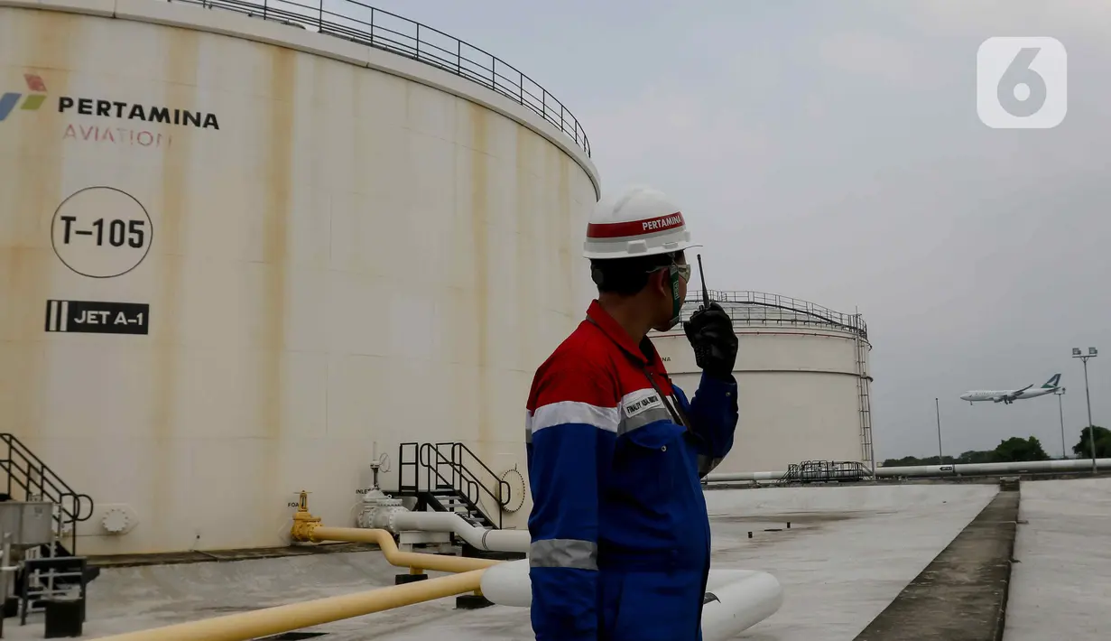 Dengan kapasitas 128.000 Kilo Liter, SHAFTI menyalurkan avtur untuk Bandara Soekarno-Hatta, Halim Perdakusuma, Pondok Cabe, Husein Kartanegara dan Kertajati. (Liputan6.com/Herman Zakharia)