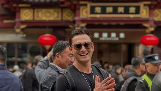 7 Selebriti Pria Indonesia yang Masih Betah Menjomblo, Belum Pernah Menikah