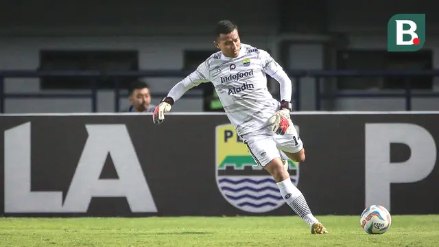 Persib Bandung vs Dewa United - BRI Liga 1 2023/2024