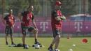 Carlo Ancelotti saat memimpin latihan perdana Bayern Munchen di Stadion klub FC Bayern Munich, Jerman, (11//7/2016). (AFP/Guenter Schiffmann)